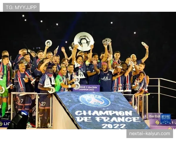 法国体育部与法甲联盟联合推出反球场暴力公益宣传广告